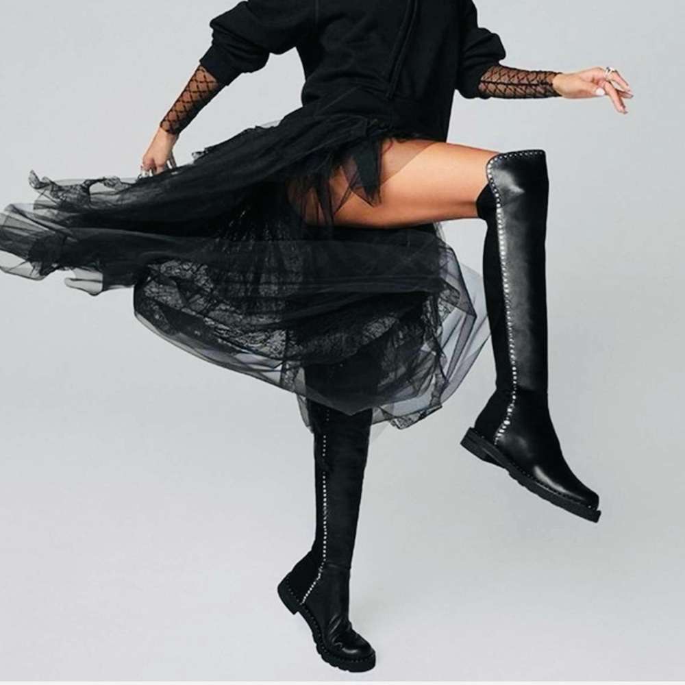 LIMITED EDITION STUART WEITZMAN 5050 Lift Studs Lug Over The Knee Boots Black 8